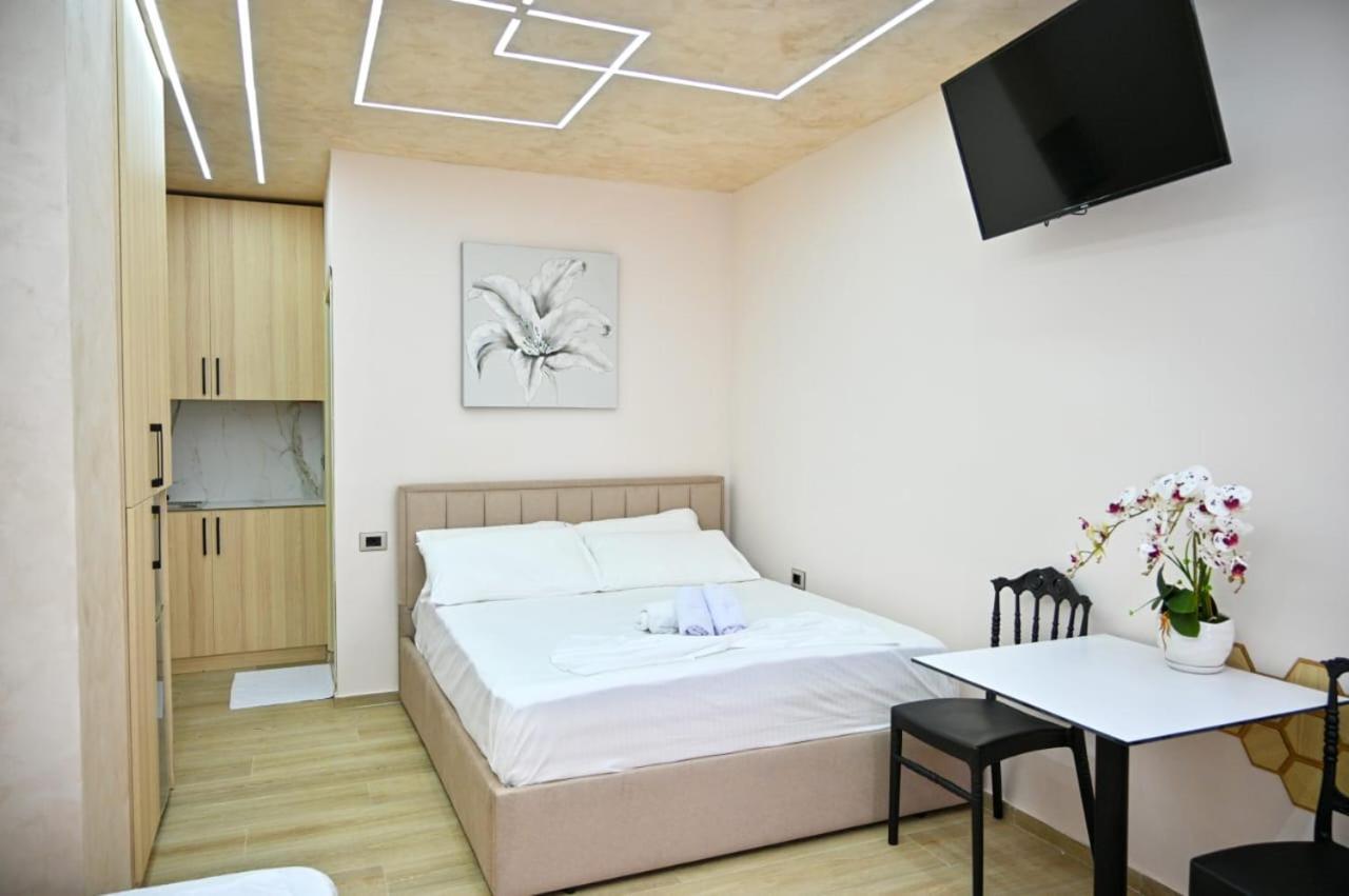 Andi Apartments Дуррес Екстер'єр фото