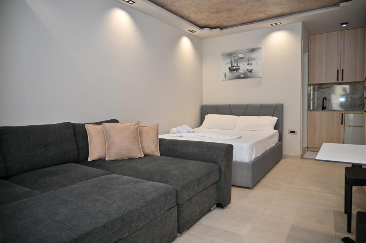 Andi Apartments Дуррес Екстер'єр фото
