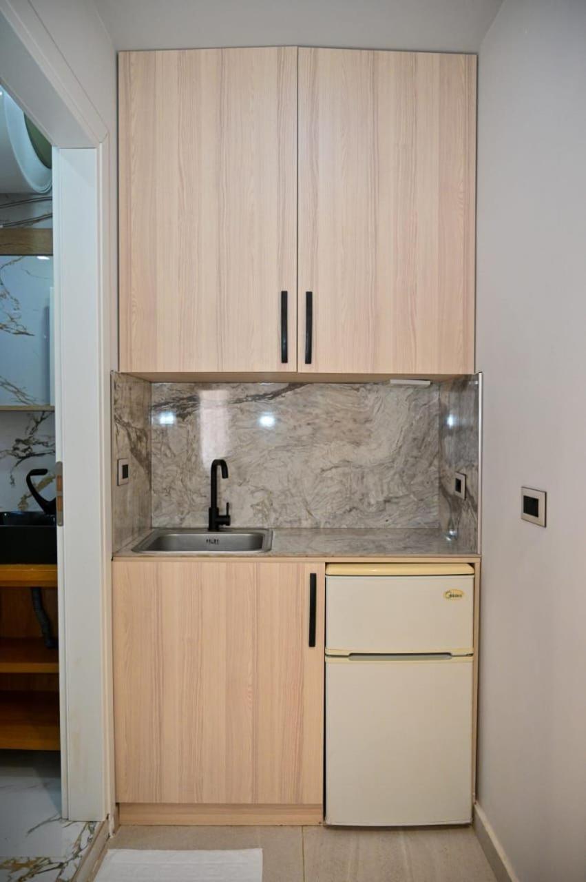 Andi Apartments Дуррес Екстер'єр фото